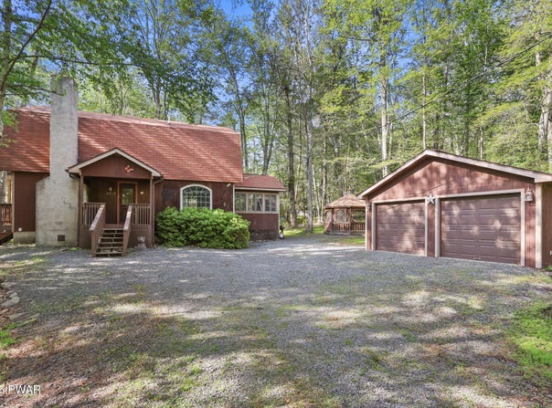 83 Oak Circle, Lake Ariel, PA 18436