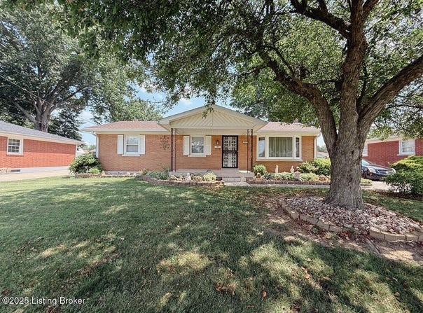 5217 Galaxie Dr, Louisville, KY 40258
