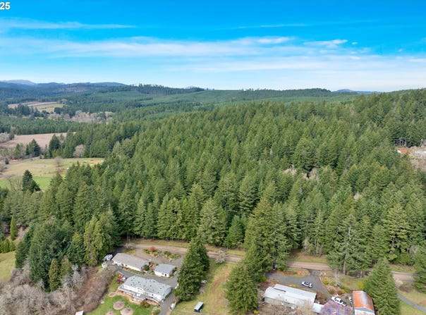 0 Hall RD, Cheshire, OR 97419