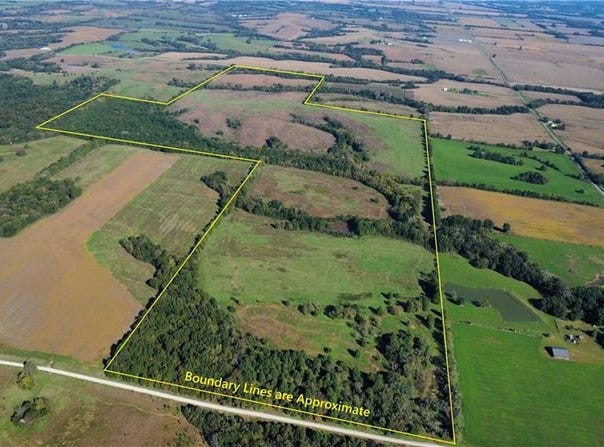 E 250th Street, Bethany, MO 64424