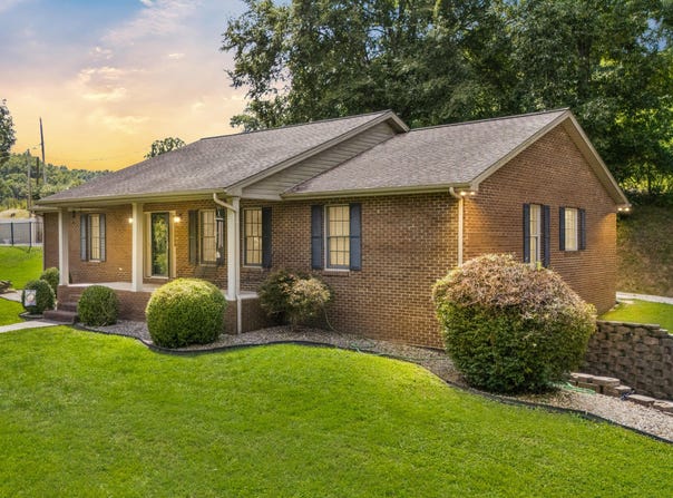 7934 Hwy 460, West Liberty, KY 41472