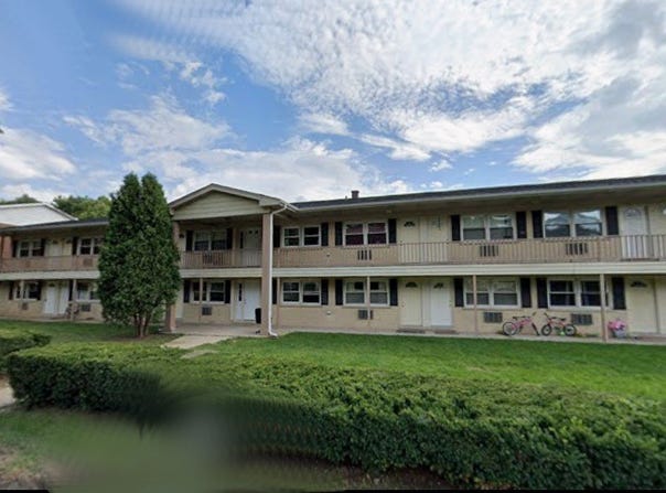 821 Bode Road, Elgin, IL 60120
