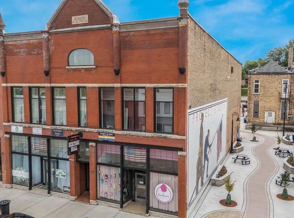 139 E 2ND Street, KAUKAUNA, WI 54130