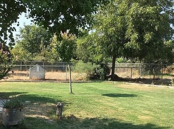 12261 Avenue 322, Visalia, CA 93291