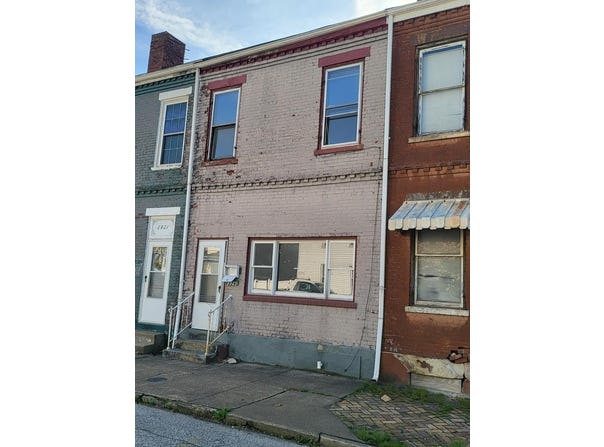 3929 Wood St, Wheeling, WV 26003