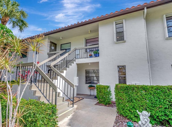 21364 Cypress Hammock Drive, Boca Raton, FL 33428