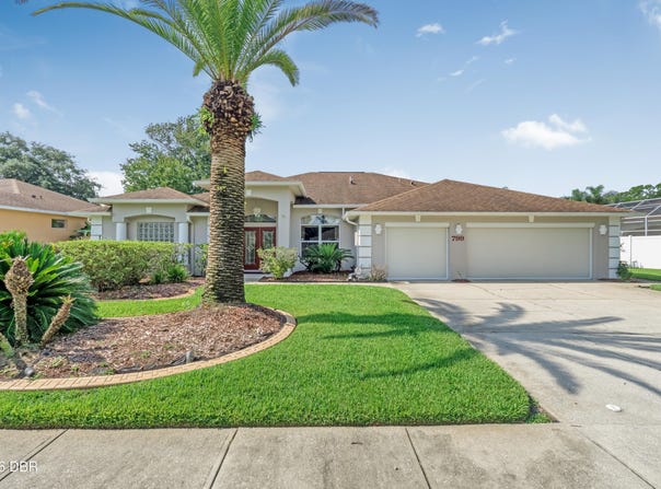 799 Foxhound Drive, Port Orange, FL 32128