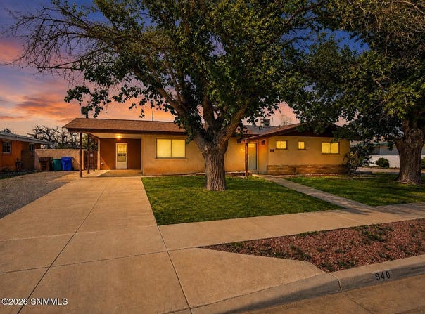 940 Calle Del Sol, Las Cruces, NM 88005