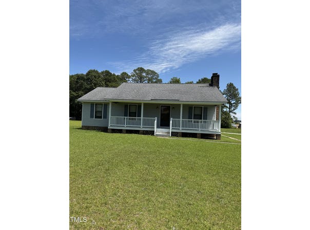 410 Carmil Drive, Selma, NC 27576