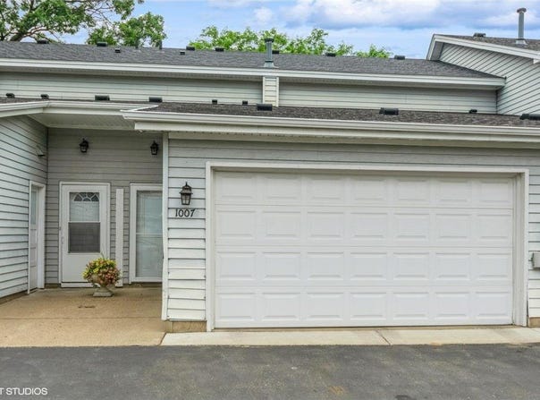 1007 124th Circle NW, Coon Rapids, MN 55448