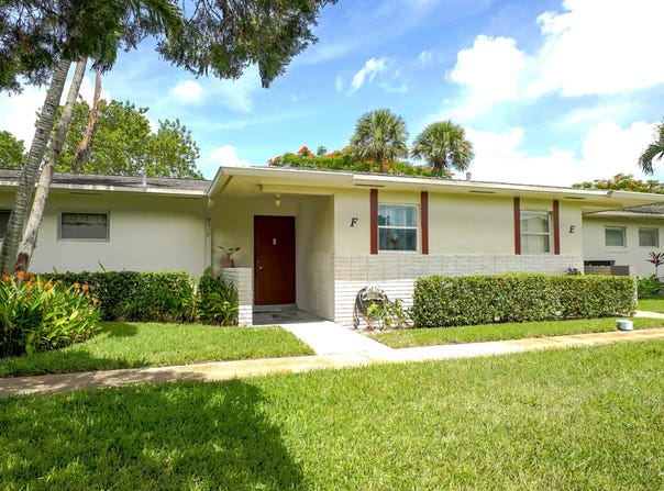 2739 Emory Drive W, West Palm Beach, FL 33415