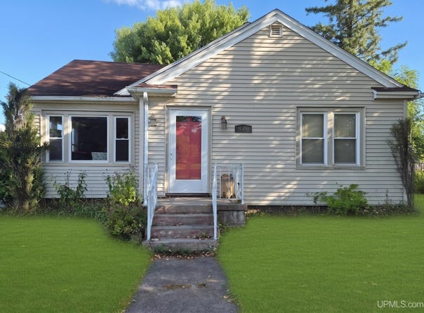 149 G-18 Road, Carney, MI 49812