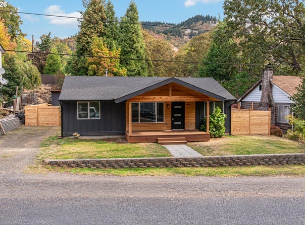 646 SE OAK St, WhiteSalmon, WA 98672