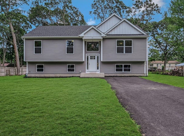 61 Margaret Drive, Coram, NY 11727