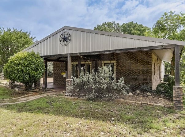 3625 Carla Court, Granbury, TX 76049