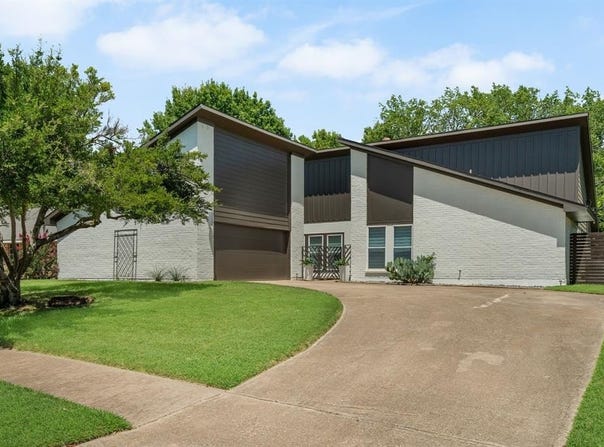 2806 N Creekwood Drive, Grapevine, TX 76051