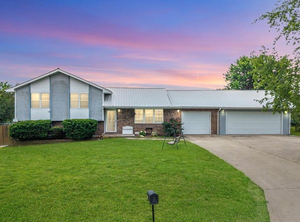 309 Webb Street, Mountain View, MO 65548