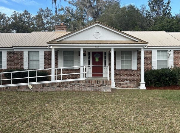 200 Mission Rd, Palatka, FL 32177