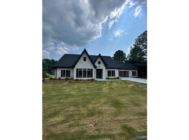 4829 Whorton Bend Road, Gadsden, AL 35901