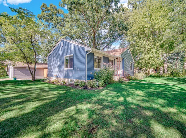 1902 Greenwood Avenue, Michigan City, IN 46360