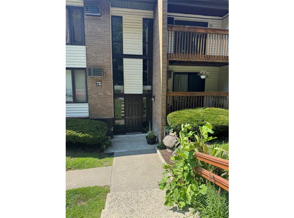3 Hook Road, Poughkeepsie, NY 12601
