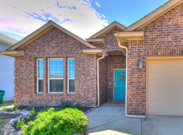 9708 Squire Lane, Yukon, OK 73099