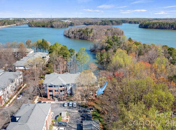 714 Northeast Drive, Davidson, NC 28036