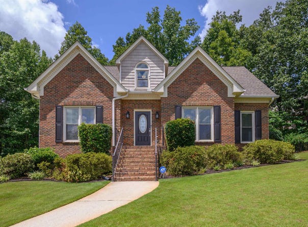 2084 CROSSCREST DRIVE, HOOVER, AL 35244