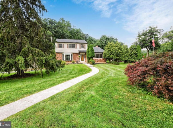 240 BIDDLE DRIVE, EXTON, PA 19341