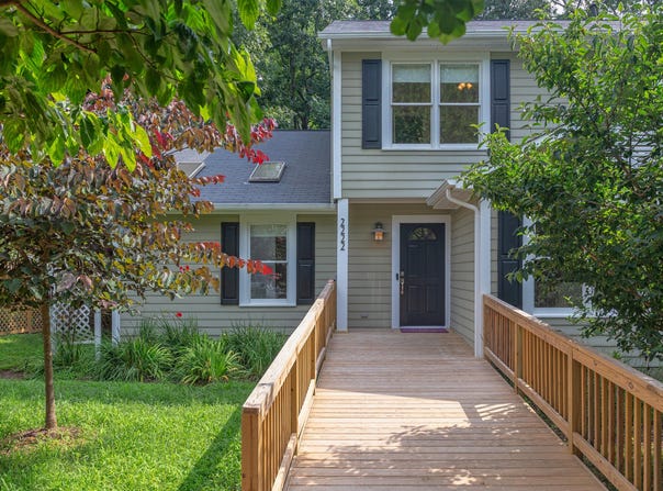 2222 Pathway Drive, Chapel Hill, NC 27516