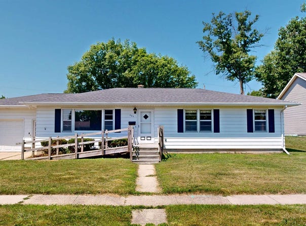 303 Memorial Drive, Fort Atkinson, WI 53538-1951