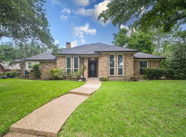7315 Debbe Drive, Dallas, TX 75252