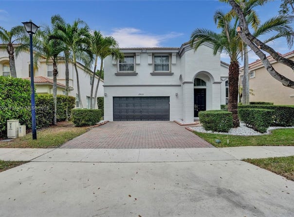 15651 SW 53rd Ct, Miramar, FL 33027
