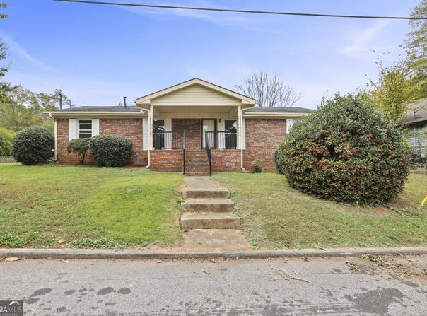 75 Pinson, Newnan, GA 30263