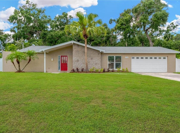 704 CHILDERS LOOP, BRANDON, FL 33511