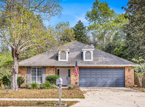 932 Bluff Ridge, Biloxi, MS 39532