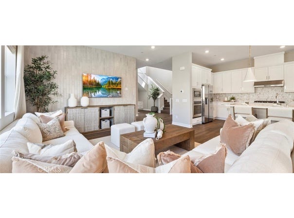 24492 Via El Balneario, Valencia, CA 91354