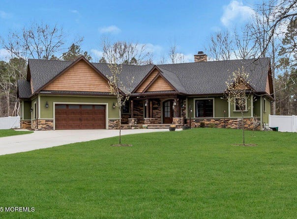 94 E Pleasant Grove Road, Jackson, NJ 08527