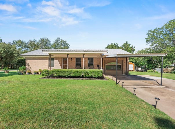 501 San Gabriel ST, Rockdale, TX 76567