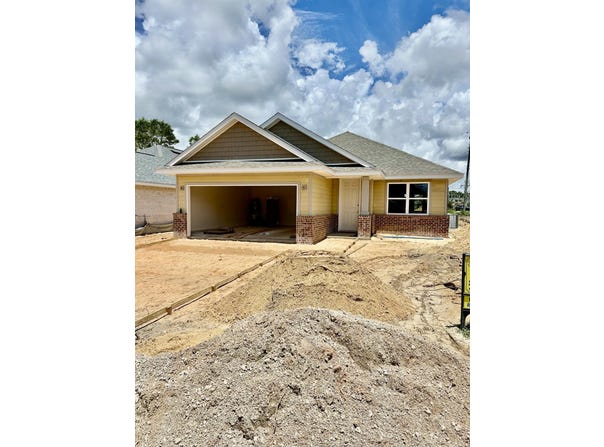 501 Apache Street, Fort Walton Beach, FL 32547