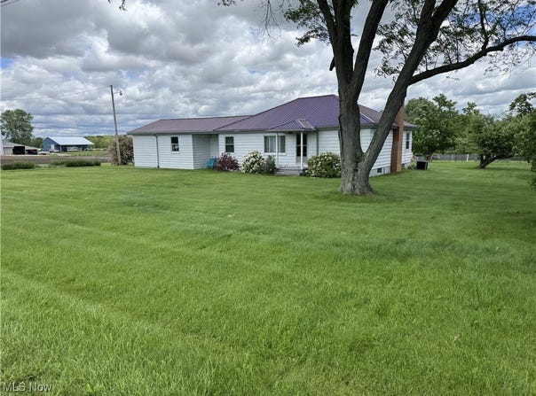 2690 S Honeytown Road, Wooster, OH 44691