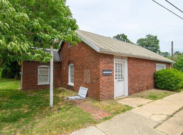23391 FRONT ST, ACCOMAC, VA 23301