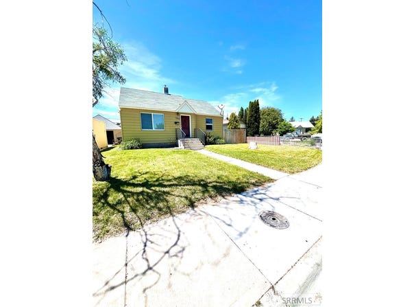 1265 Wadsworth Drive, Idaho Falls, ID 83402
