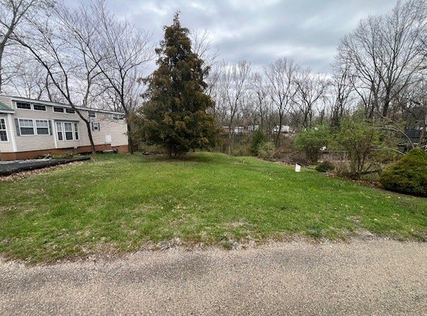 2795 E 28th Lot 1143 Road, Seneca, IL 61360