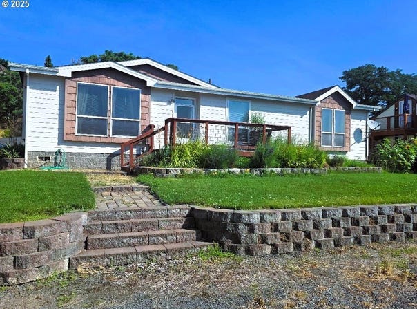 624 DUFUR AVE, Maupin, OR 97037
