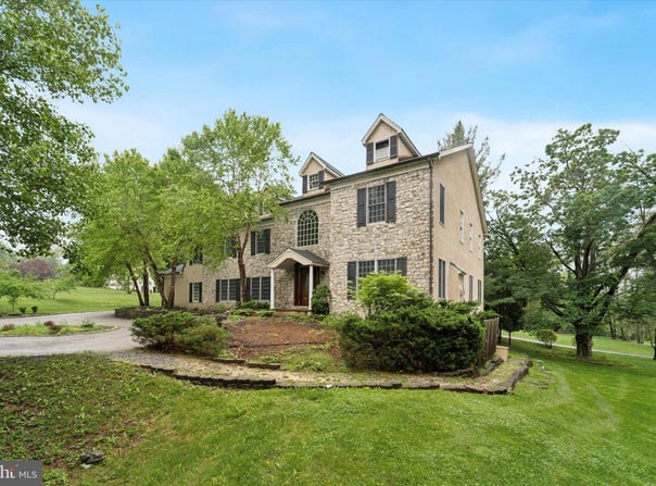 1 DUNMINNING ROAD, NEWTOWN SQUARE, PA 19073