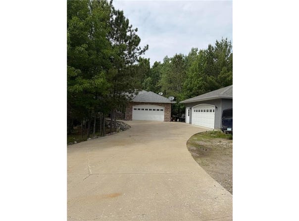 5595 Pine Street, Tower, MN 55790