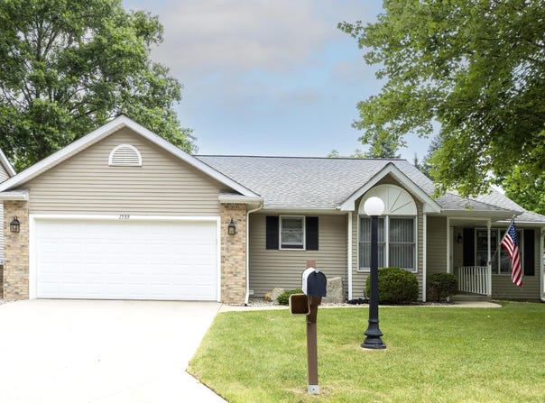1589 Lido Terrace, Portage, MI 49002