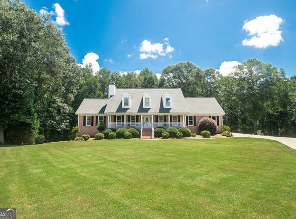 1426 Brighton, Loganville, GA 30052