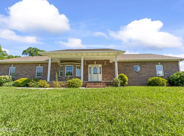 6025 Zion Ridge Road, Loudon, TN 37774